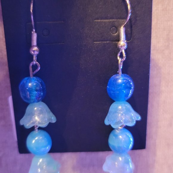 Flower Bell Earrings with Glass Bell and glass round beads - Picture 2 of 4